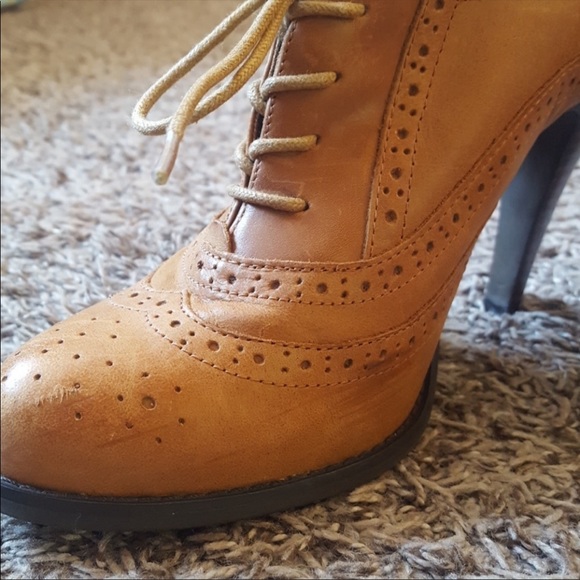 Aldo Tan Leather Tie Up Front Booties - size 9 - Picture 5 of 7